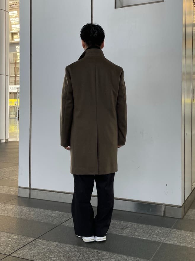 加藤裕樹さんの「TAKEO KIKUCHI｜【ウールカシミヤブレンド】ビーバー調 スタンドカラー コート」を使ったコーディネート