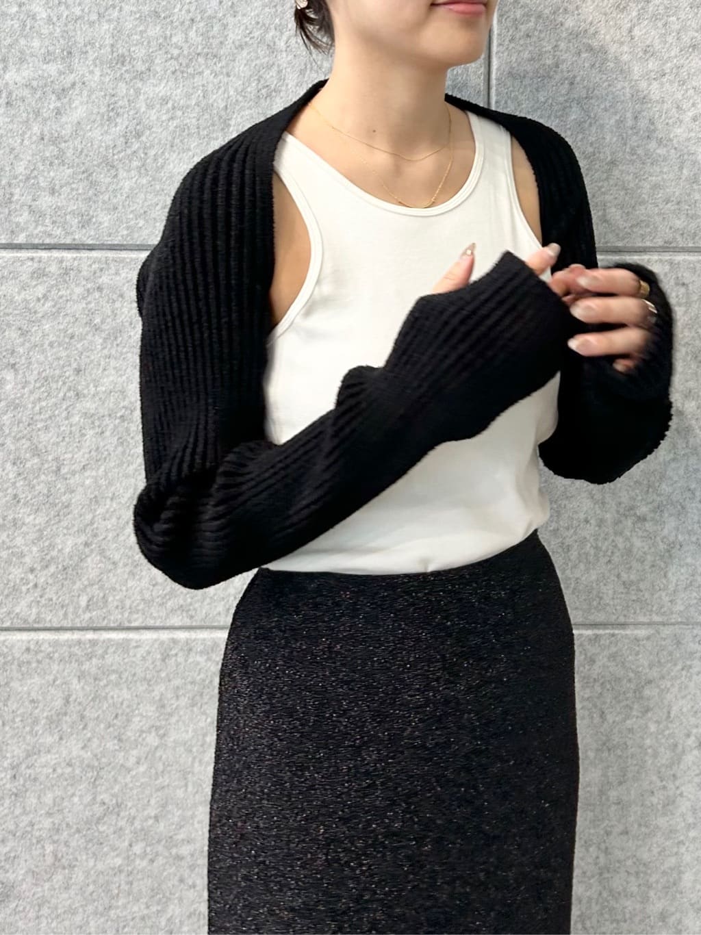 harunaさんの「CODE A｜lame skirt」を使ったコーディネート