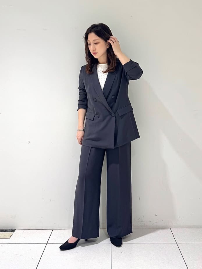 そんさんの「INDIVI｜フロッキードットブラウス」を使ったコーディネート
