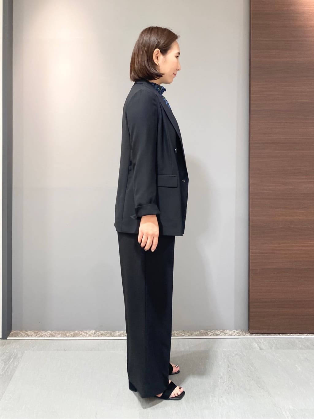 YUKARIさんの「INDIVI｜【軽く羽織れる！】ダブルジャケット」を使ったコーディネート