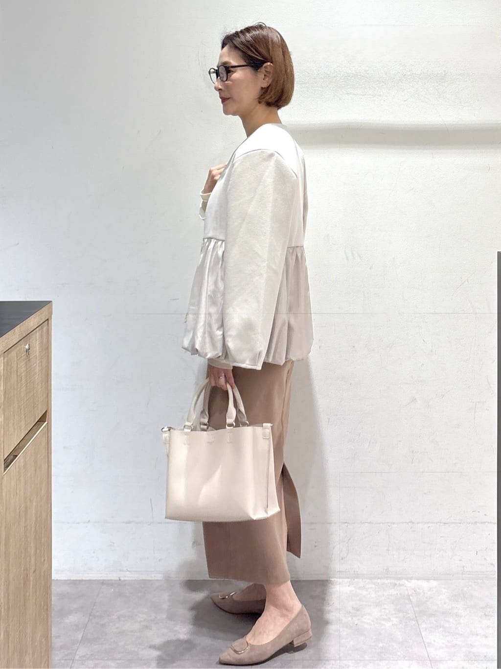 たけねぇさんの「OPAQUE.CLIP｜ウールライクペプラムドッキングアウター【洗濯機洗い可】」を使ったコーディネート