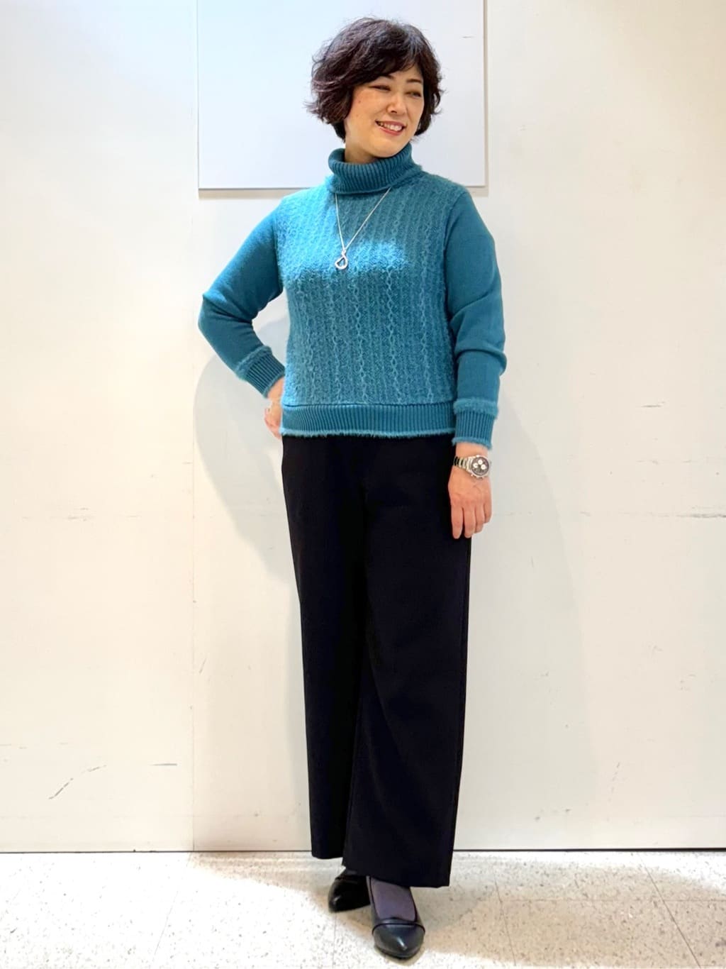 ヤスコさんの「Reflect｜【ほんのりラメ感◎】ふわふわフェザーヤーンハイネックニット」を使ったコーディネート