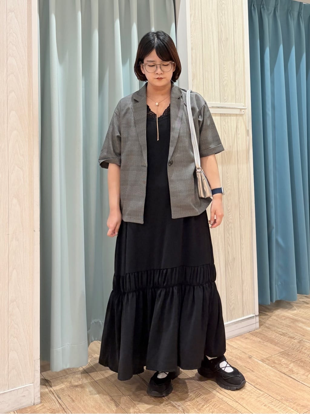 砂糖さんの「SHOO･LA･RUE｜【セットアップ可/洗濯後しわになりにくい】5分袖テーラードジャケット」を使ったコーディネート