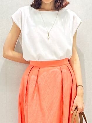Miwaさんの「UNTITLED｜【ジャージ素材】インナードッキングシアーカットソー」を使ったコーディネート