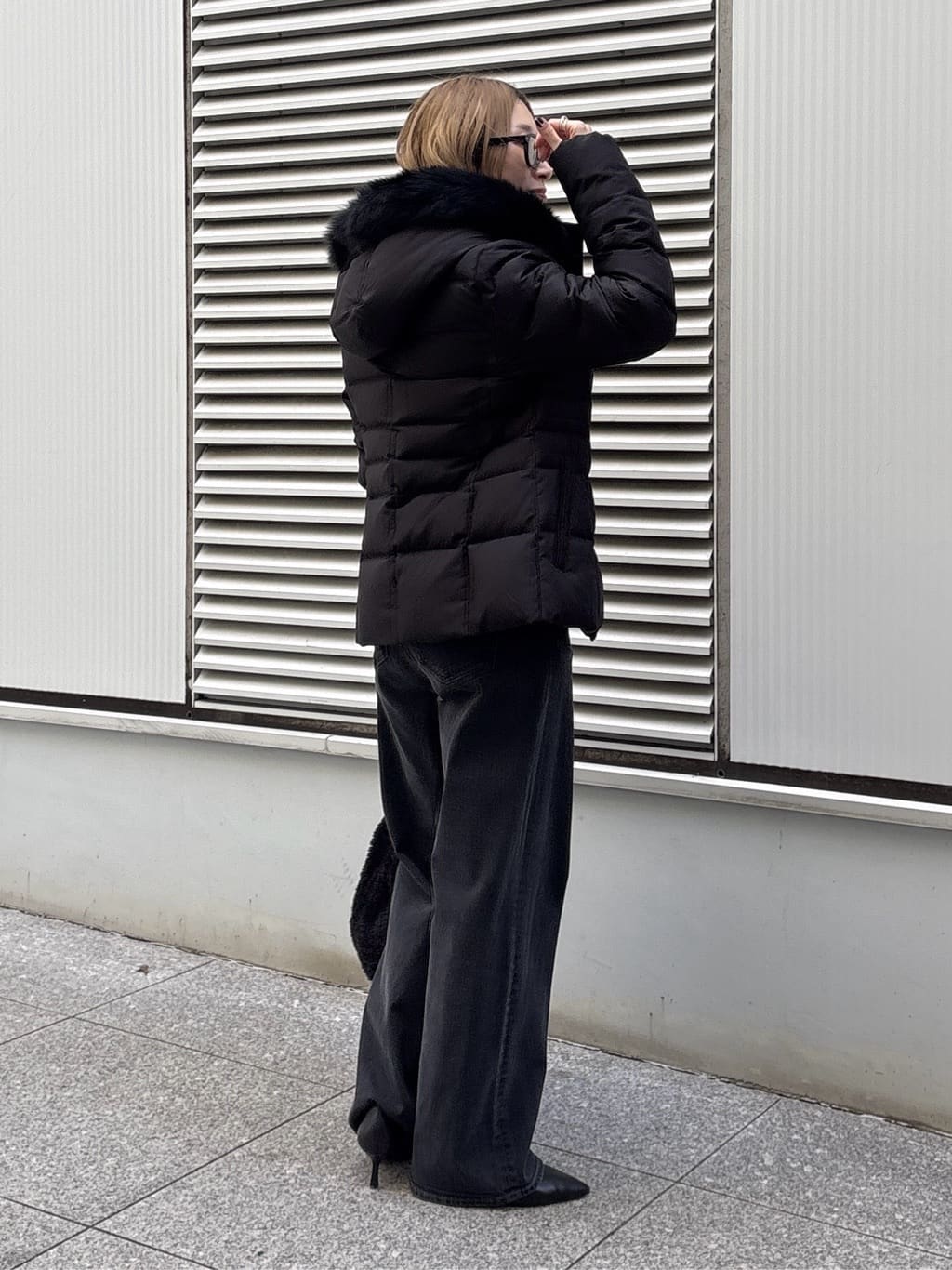 kotakiさんの「INDIVI｜【名品／撥水／抗菌防臭】ショート丈リサイクルダウンコート」を使ったコーディネート