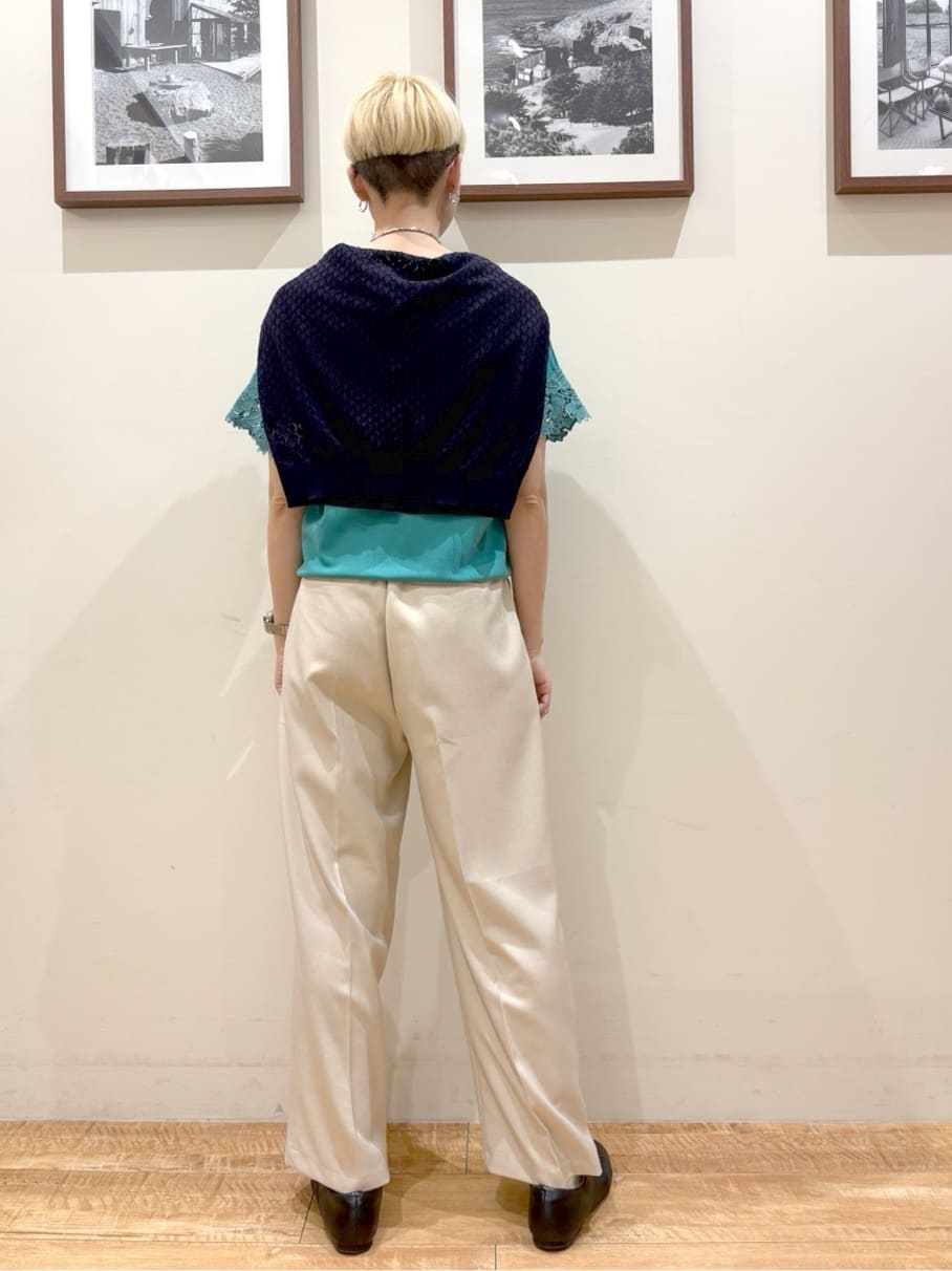 Ayumiさんの「SHOO･LA･RUE｜【S-LL/ひんやり/UV/】大人上品な お袖レースニット」を使ったコーディネート