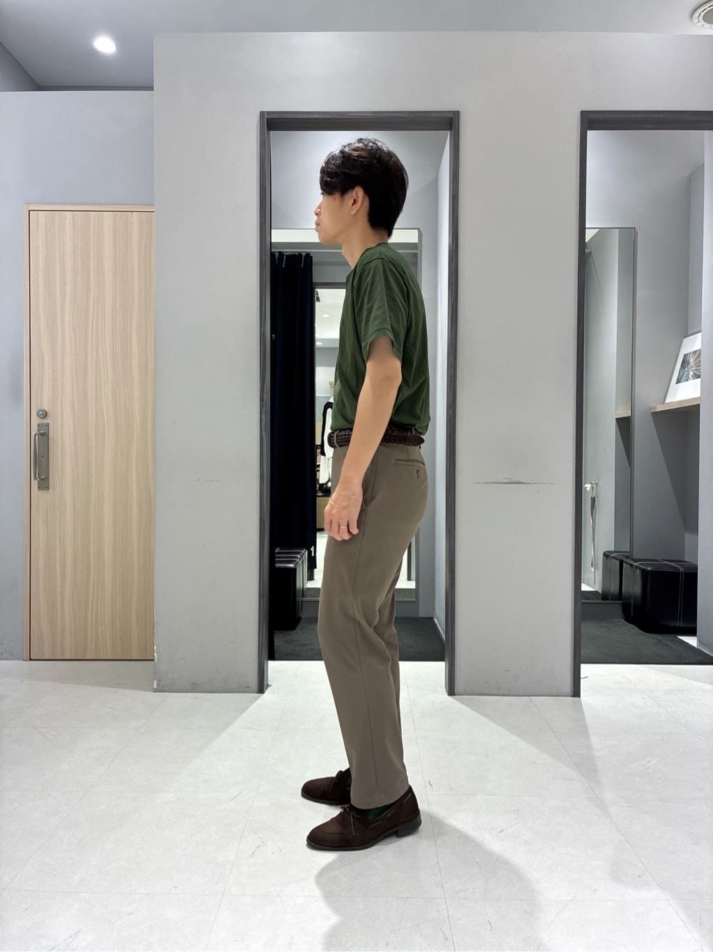 わいずみさんの「TAKEO KIKUCHI｜【360&deg;ストレッチ／セットアップ対応】None Of Stress パンツ」を使ったコーディネート