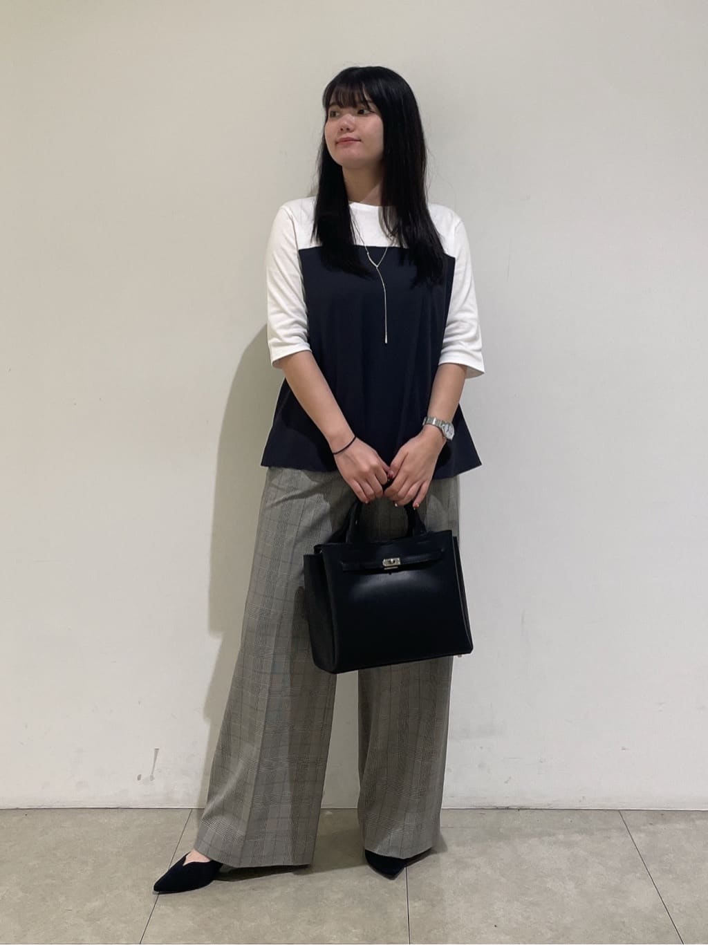 emikaさんの「INDIVI｜【褒められパンツ】ワンタックワイドパンツ」を使ったコーディネート