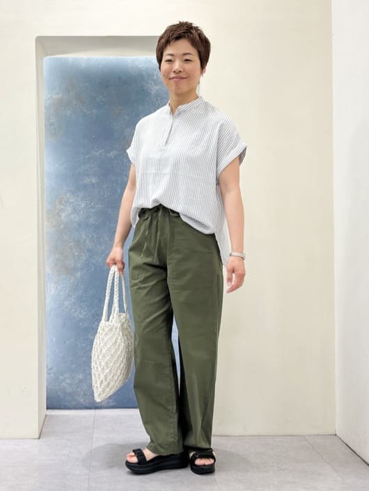 シュウコさんの「grove｜＜Lee&times;grove（別注色あり）＞ PAINTER PANTS」を使ったコーディネート