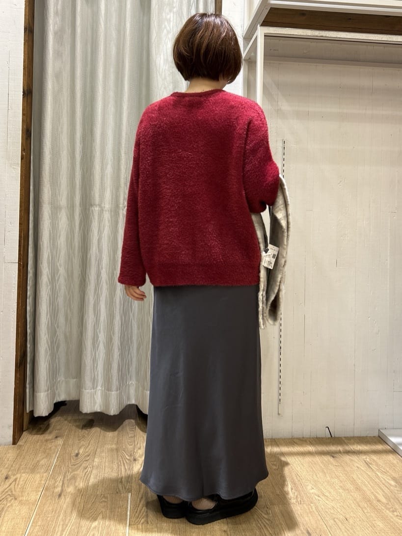 ga_riさんの「THE SHOP TK｜ベルベットフェザー ロゴニットプルオーバー」を使ったコーディネート