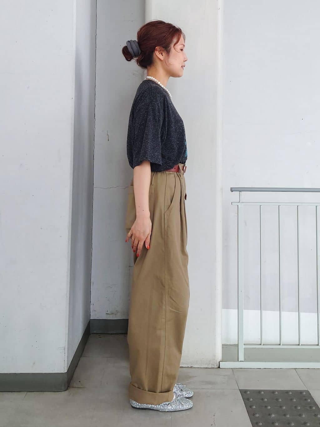 maruさんの「THE SHOP TK｜ポリ麻プリント半袖Tシャツ【洗濯機OK】」を使ったコーディネート