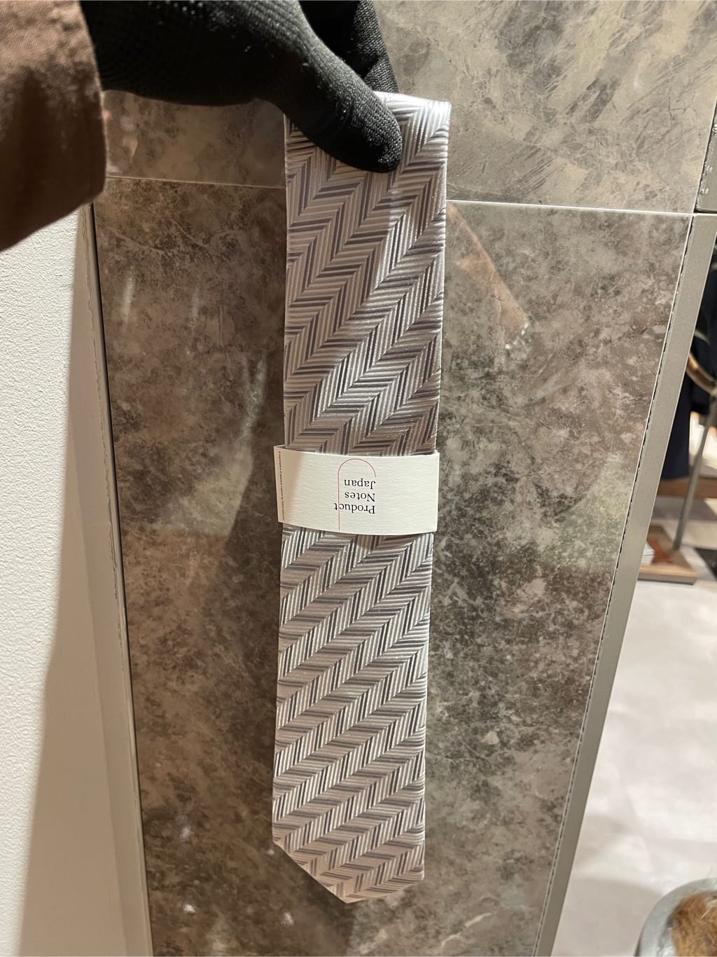 南薗大地さんの「TAKEO KIKUCHI｜【Made in JAPAN】矢絣（やがすり）シルクネクタイ」を使ったコーディネート