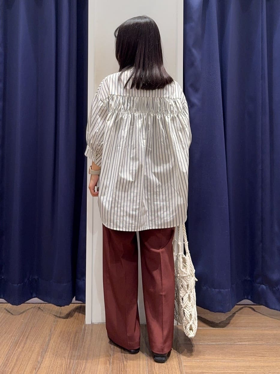 cherryさんの「THE SHOP TK｜◆【体型カバー】6分袖バックシャーリングシャツ/洗える」を使ったコーディネート