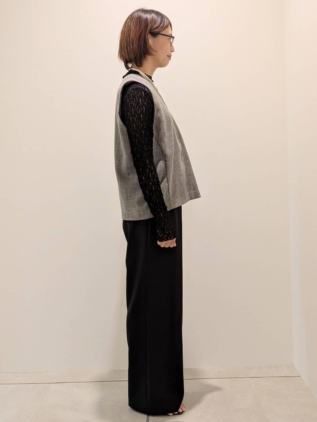 yukariさんの「UNTITLED｜【洗える/ワイド/ウエストゴム】ストレッチドロストパンツ」を使ったコーディネート