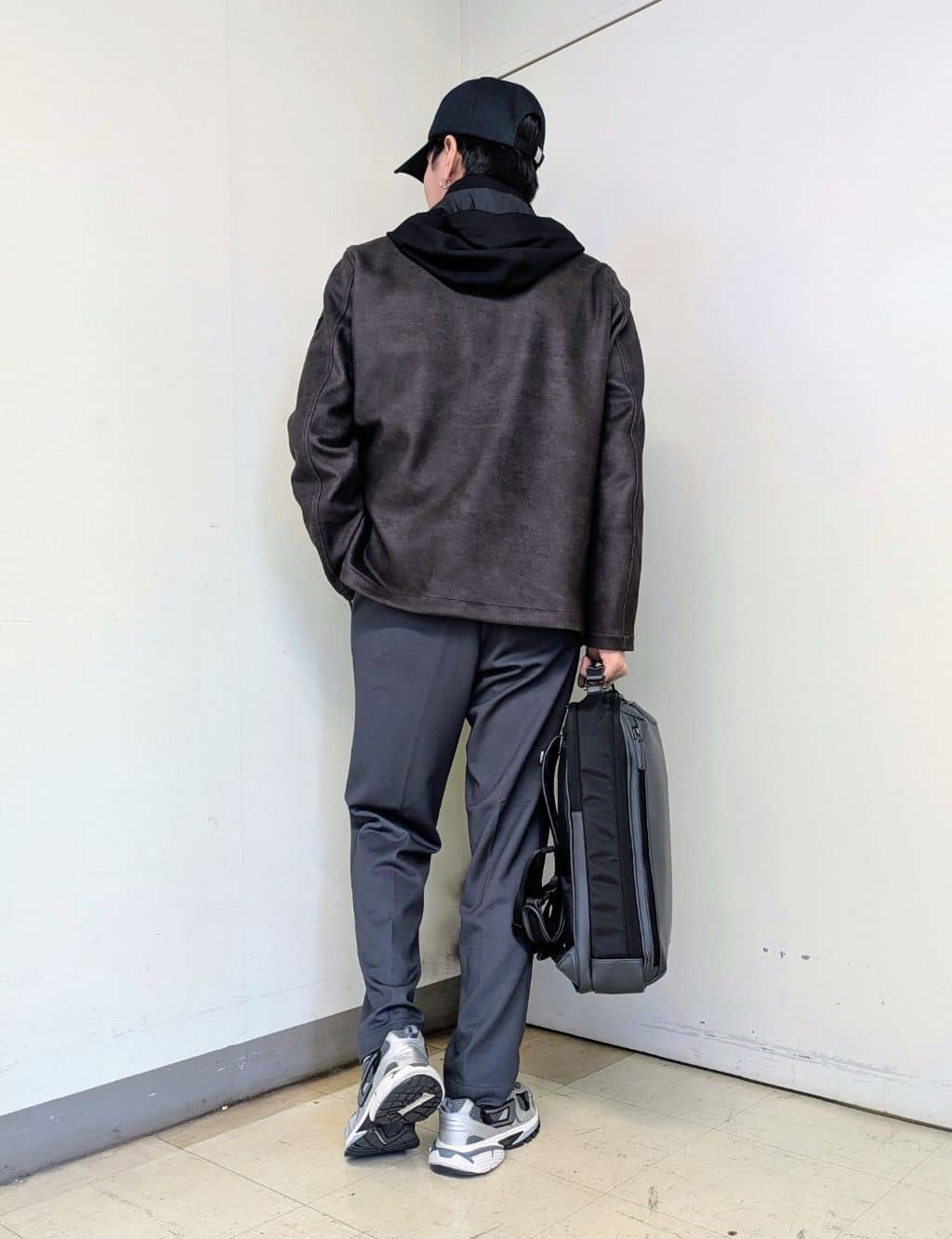 ryoさんの「TAKEO KIKUCHI｜【JUST ONE LAYER】ダウンファブリック ジップアップ フード ブルゾン」を使ったコーディネート