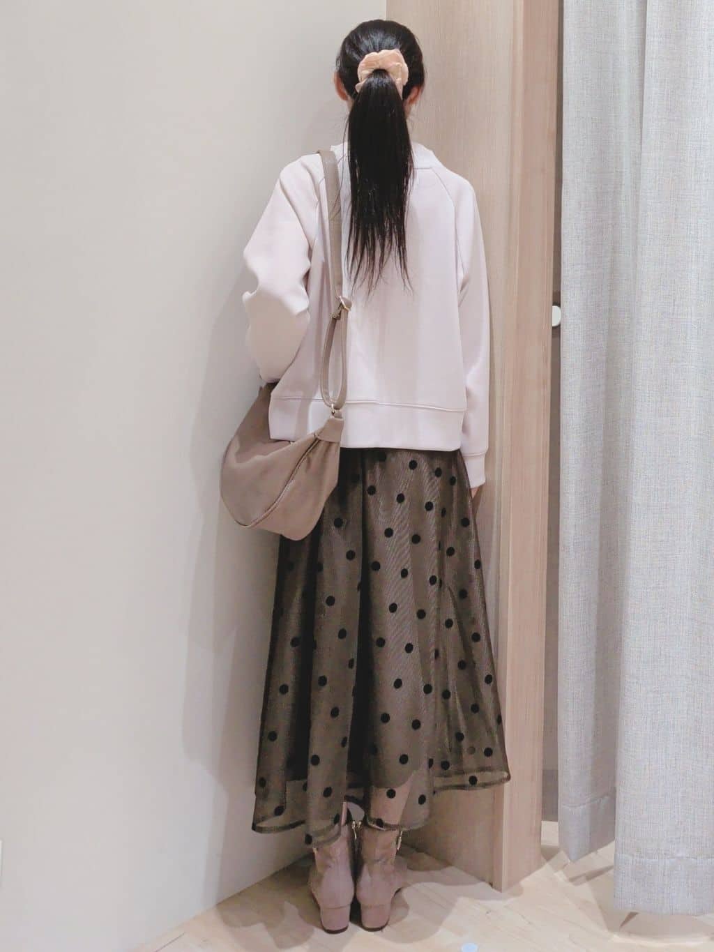 Yuiさんの「grove｜モックネックダンボールスウェット」を使ったコーディネート