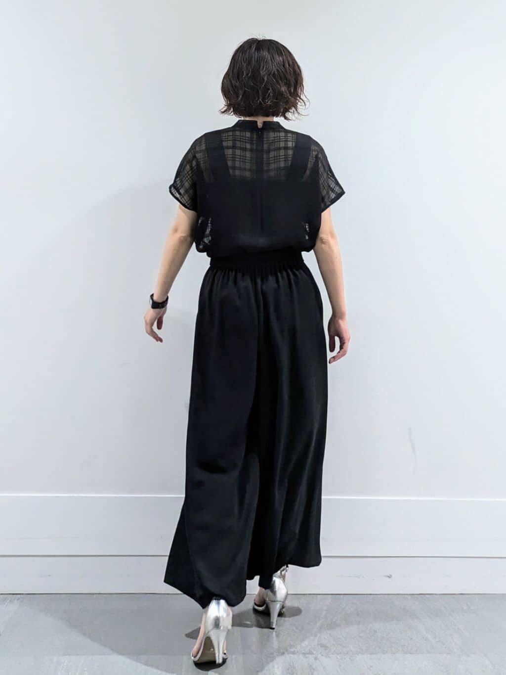 ミズタさんの「UNTITLED｜【シアー】チェックスタンドネックブラウス」を使ったコーディネート