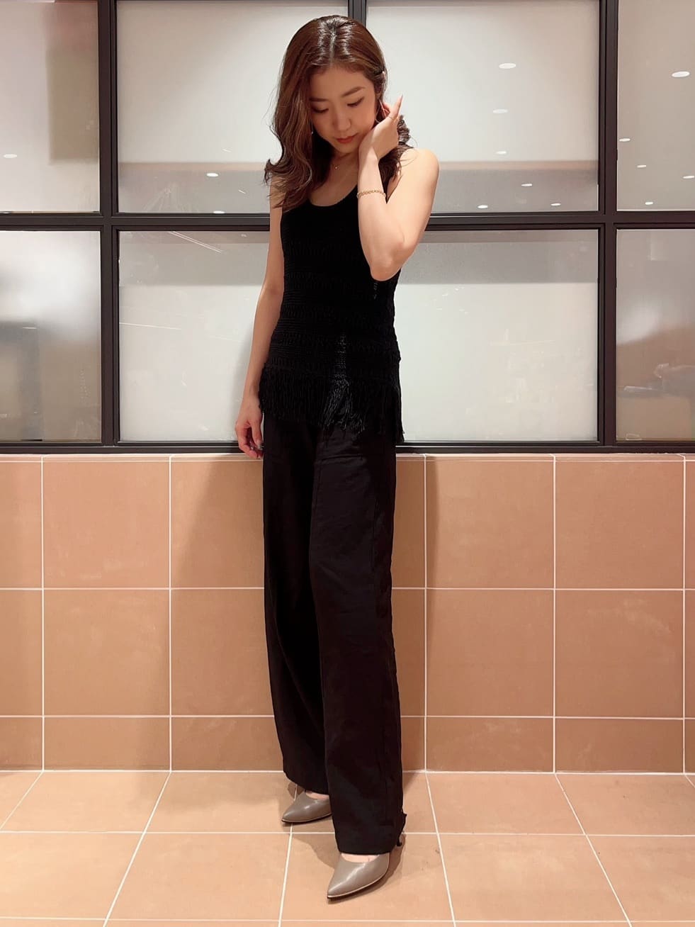 kaoriさんの「ESPERANZA｜【レイン対応/12時間パンプス】約8.5cm　歩きやすくて疲れにくい」を使ったコーディネート
