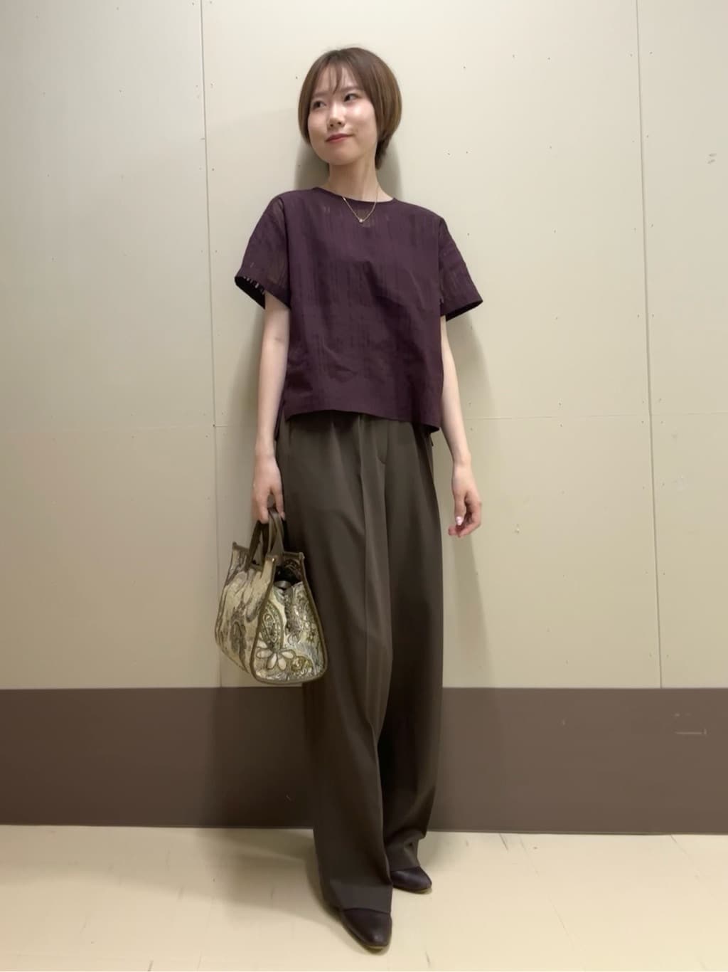 mioさんの「UNTITLED｜【洗える/はっ水/後ろウエストゴム】ストレッチ2タックワイドパンツ」を使ったコーディネート