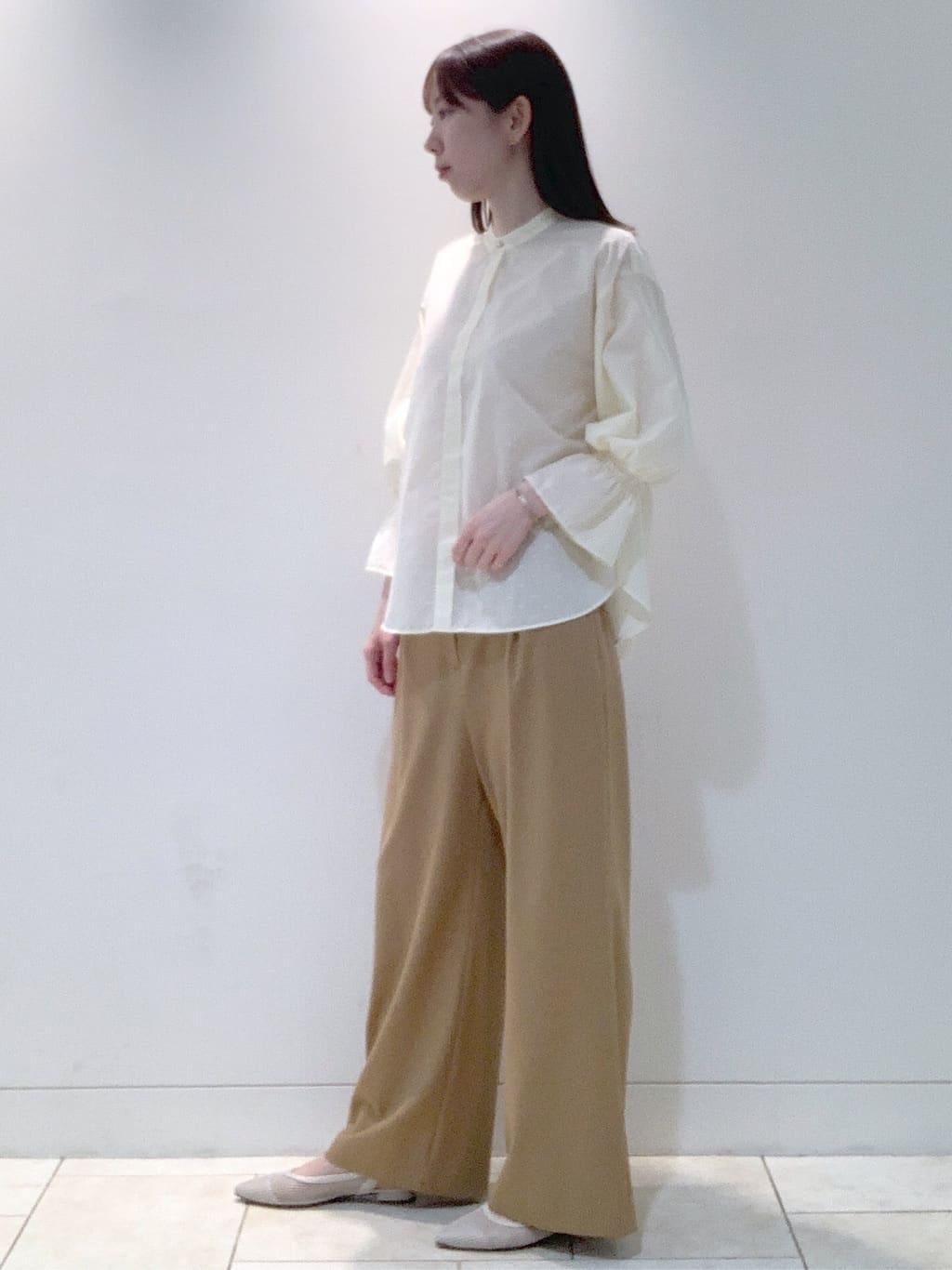 ヤマグチさんの「Reflect｜◆【洗える】キャンディースリーブブラウス」を使ったコーディネート