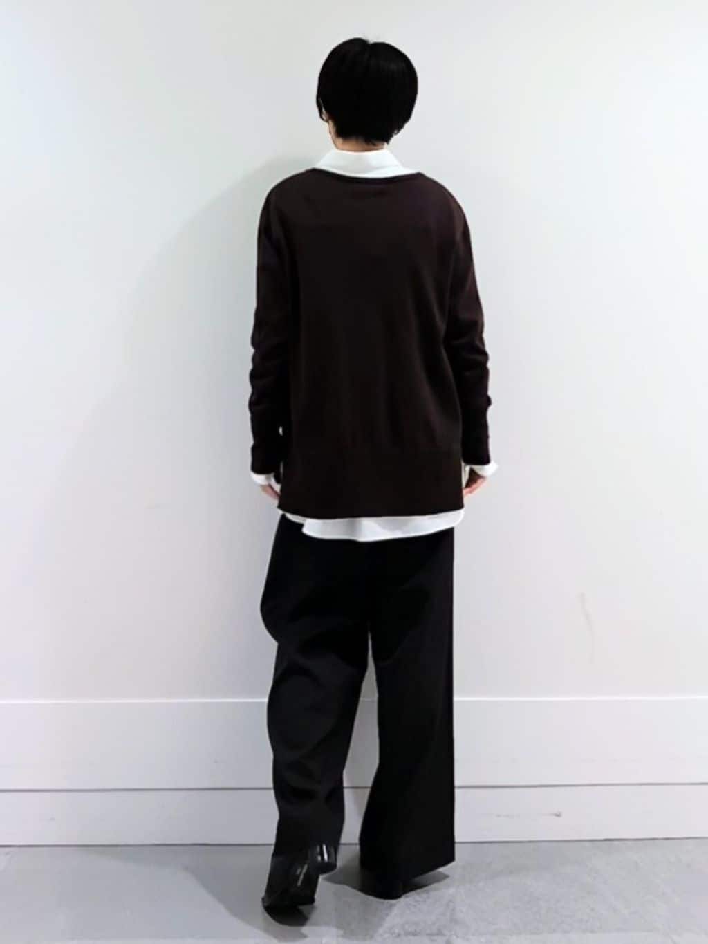 ミズタさんの「UNTITLED｜【重ね着レイヤード/スーツブラウス】ファインブロードベーシックシャツ」を使ったコーディネート