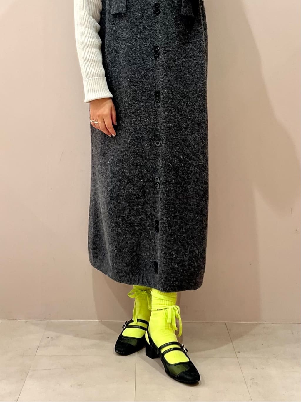 TAKAさんの「ESPERANZA｜ダブルベルトメッシュパンプス」を使ったコーディネート