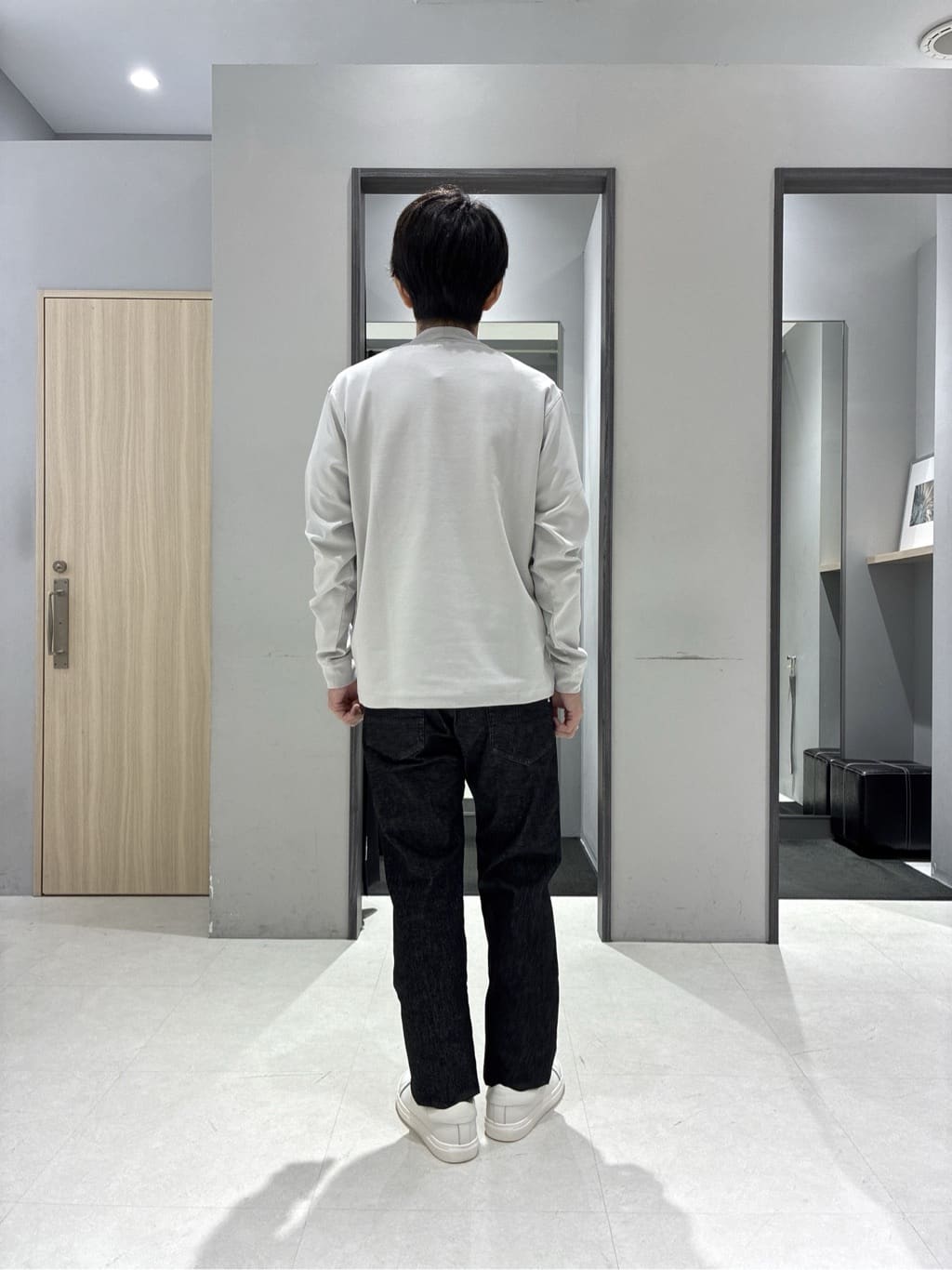 わいずみさんの「TAKEO KIKUCHI｜【JUST ONE LAYER】ダウンファブリック ジップアップ リブ ブルゾン」を使ったコーディネート