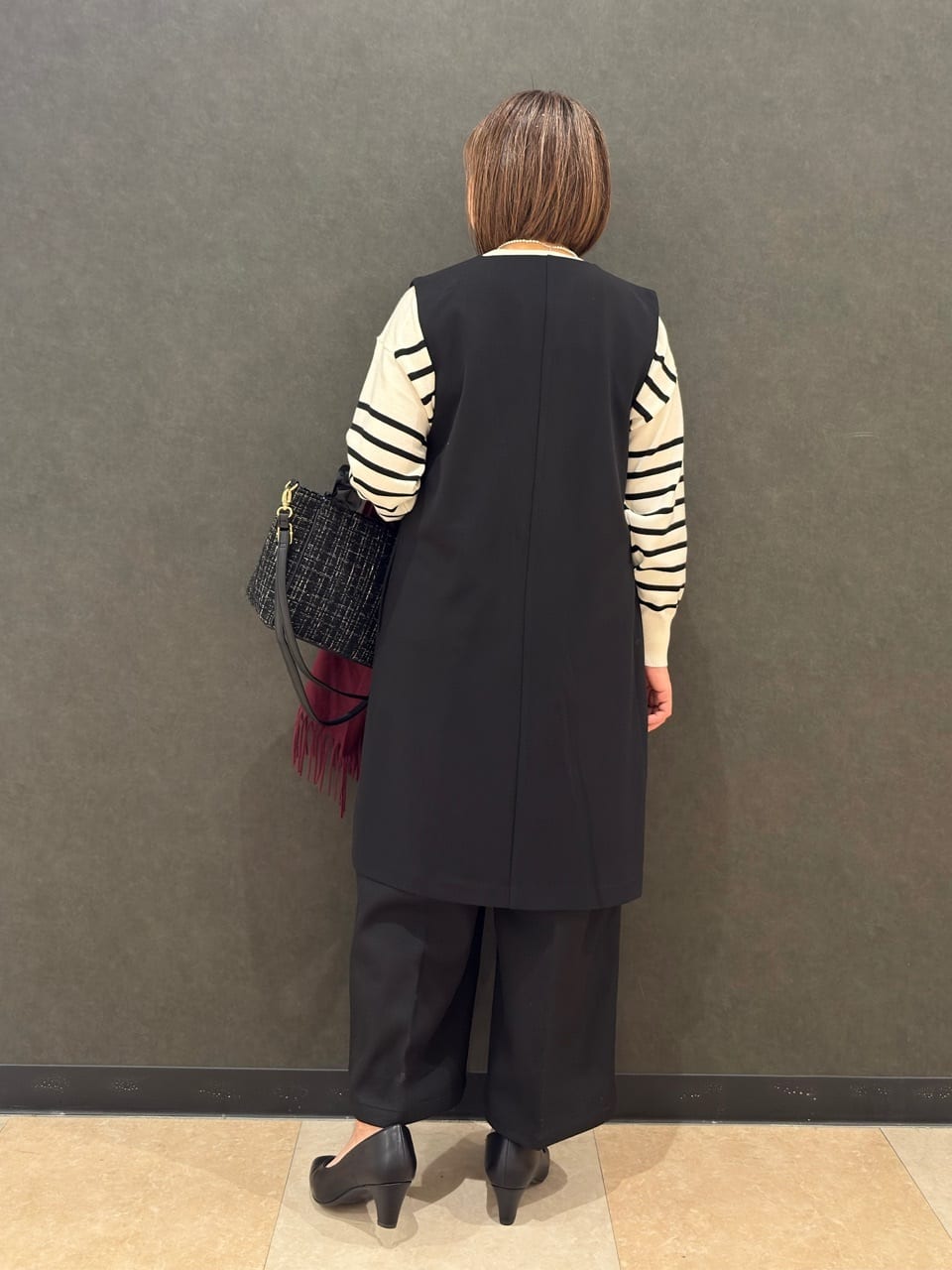 Megさんの「SHOO･LA･RUE｜【洗濯機可/セットアップ可/S-3L】きちんと楽に。カットジョーゼット ロングジレ」を使ったコーディネート