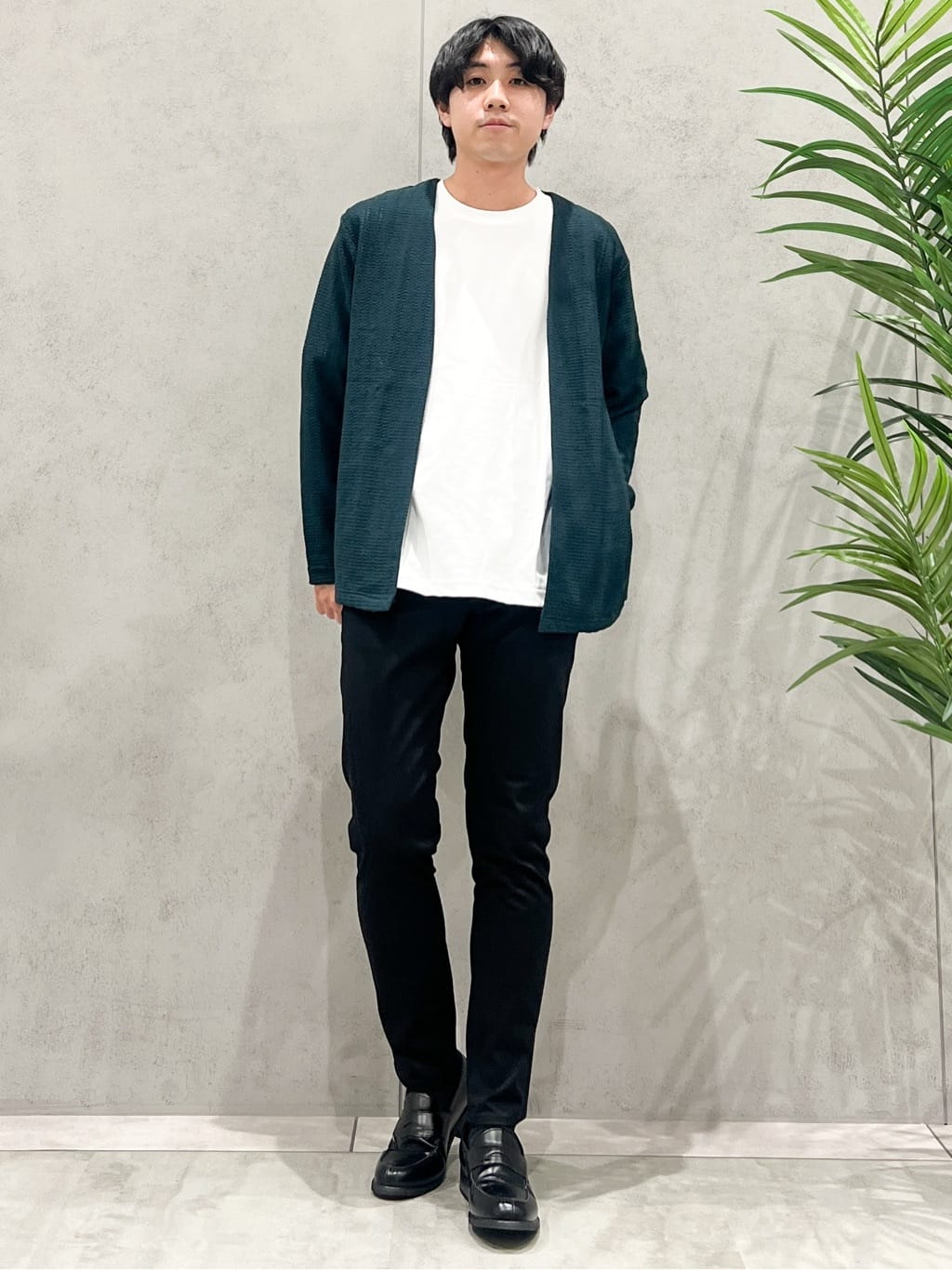 SHI-MAさんの「THE SHOP TK｜【セットでお買い得！！】長袖カーディガン＋半袖Tシャツ　洗濯機OK/吸水速乾(Tシャツのみ)」を使ったコーディネート