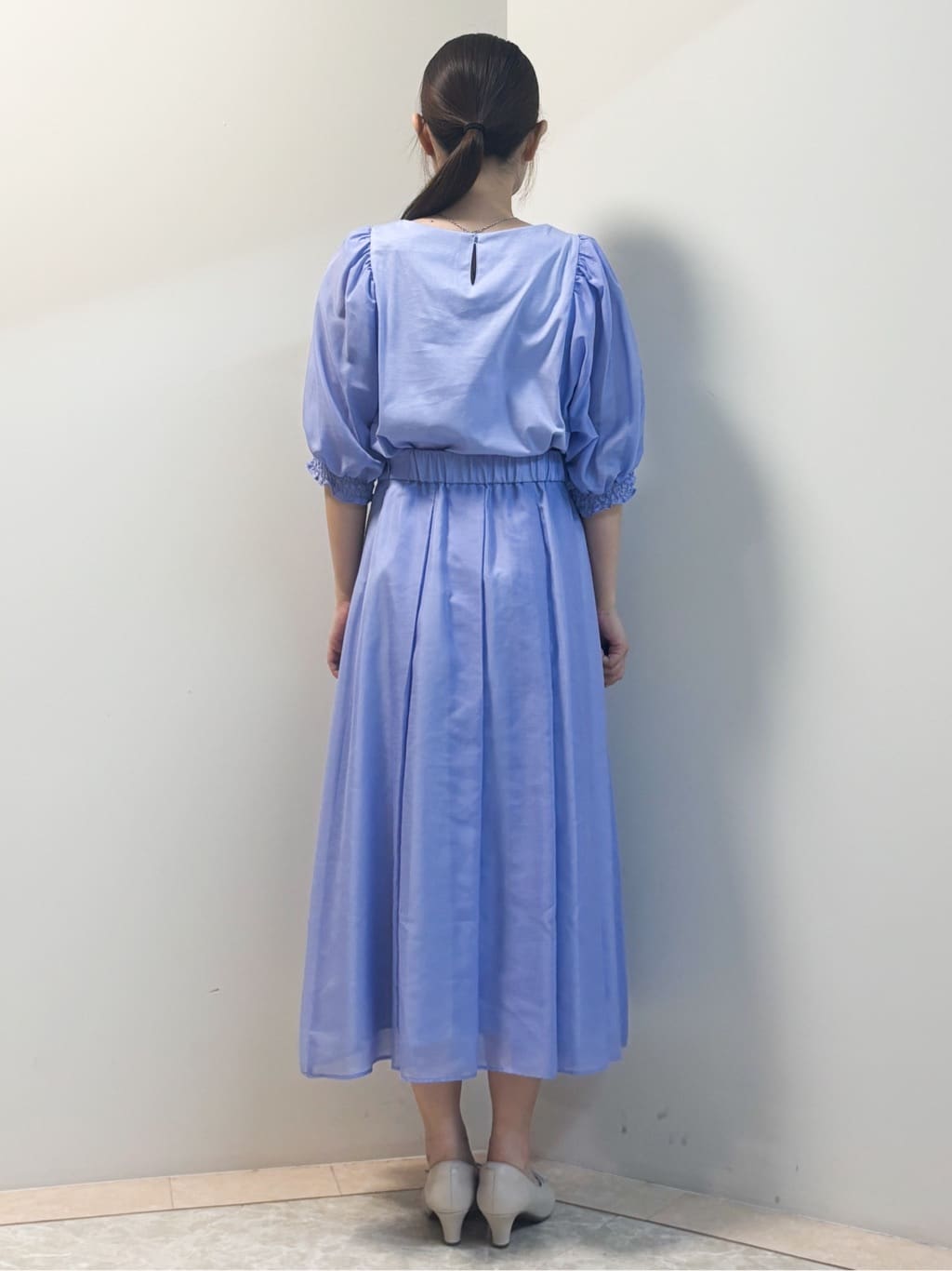Sawaさんの「Reflect｜【マシンウォッシュ可／セットアップ可】シアーボックスタックプリーツスカート」を使ったコーディネート