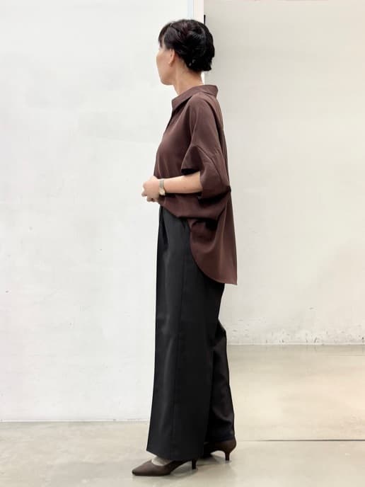 fujiさんの「THE SHOP TK｜【インしなくても決まる】スキッパーシャツ/接触冷感/防シワ/速乾」を使ったコーディネート