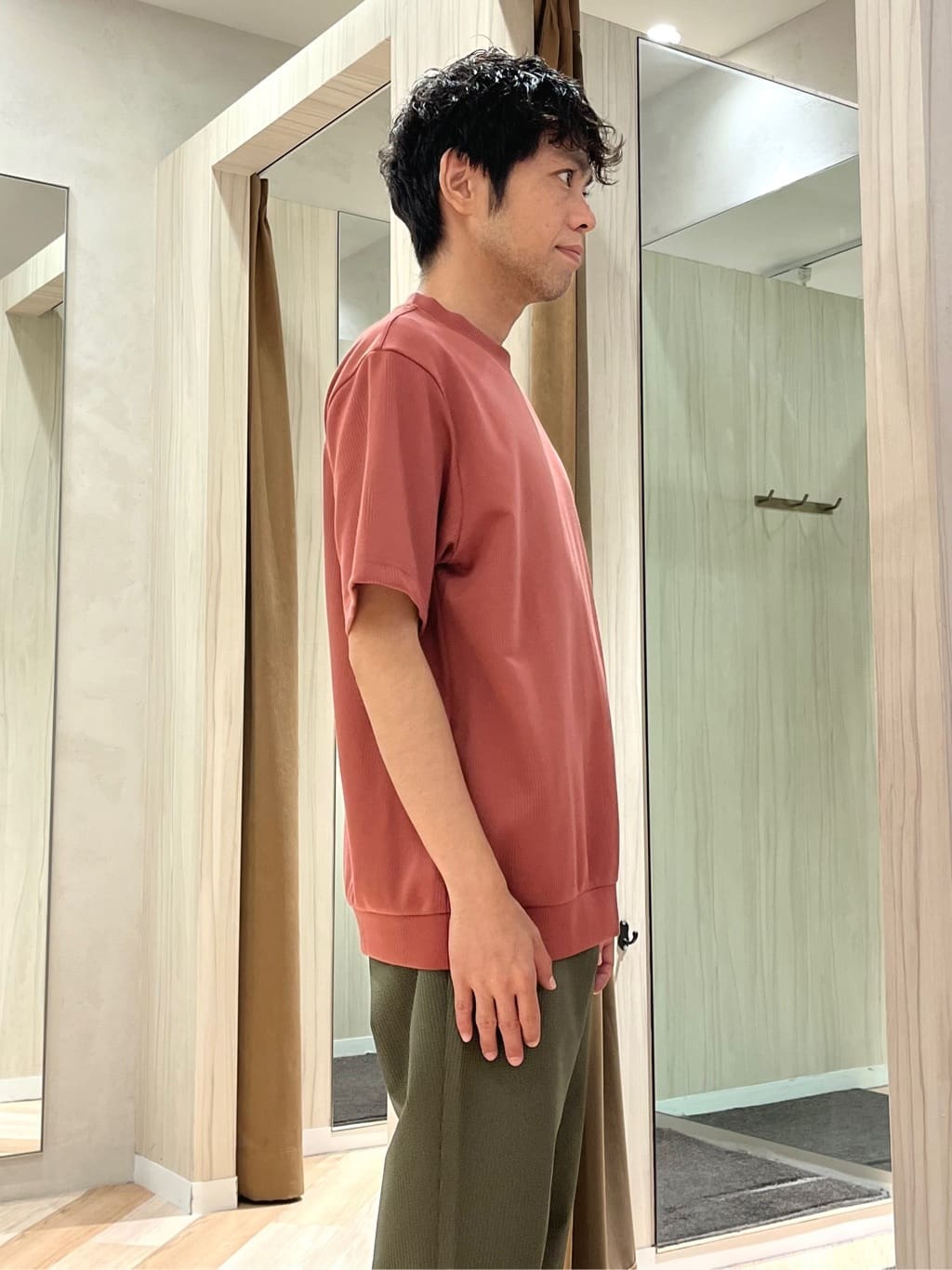 URAさんの「TAKEO KIKUCHI｜マイクロファイバークロスボディバッグ」を使ったコーディネート