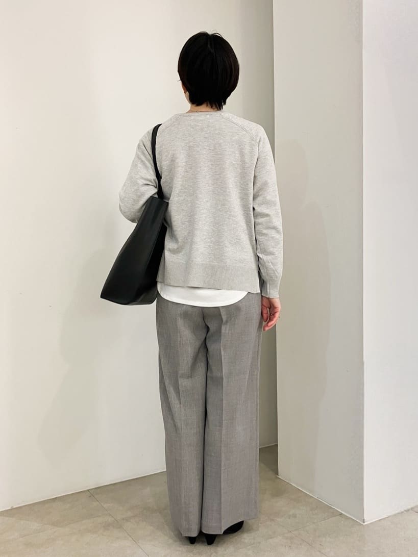 KUROさんの「grove｜裾テールロンT」を使ったコーディネート