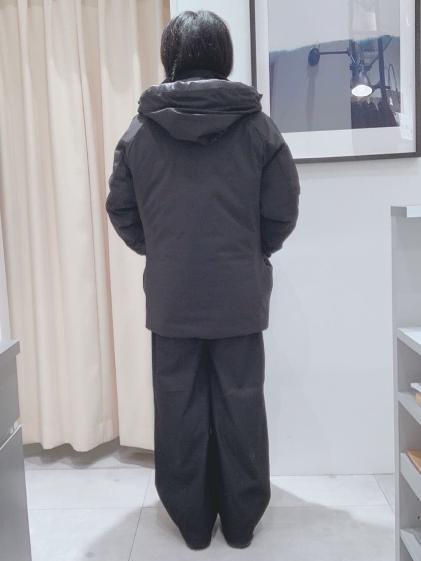 坂。さんの「THE SHOP TK｜【軽くて、暖かい】SORONA／ソロナ 中綿ブルゾン 防風/軽量/洗濯機OK/フード脱着可」を使ったコーディネート