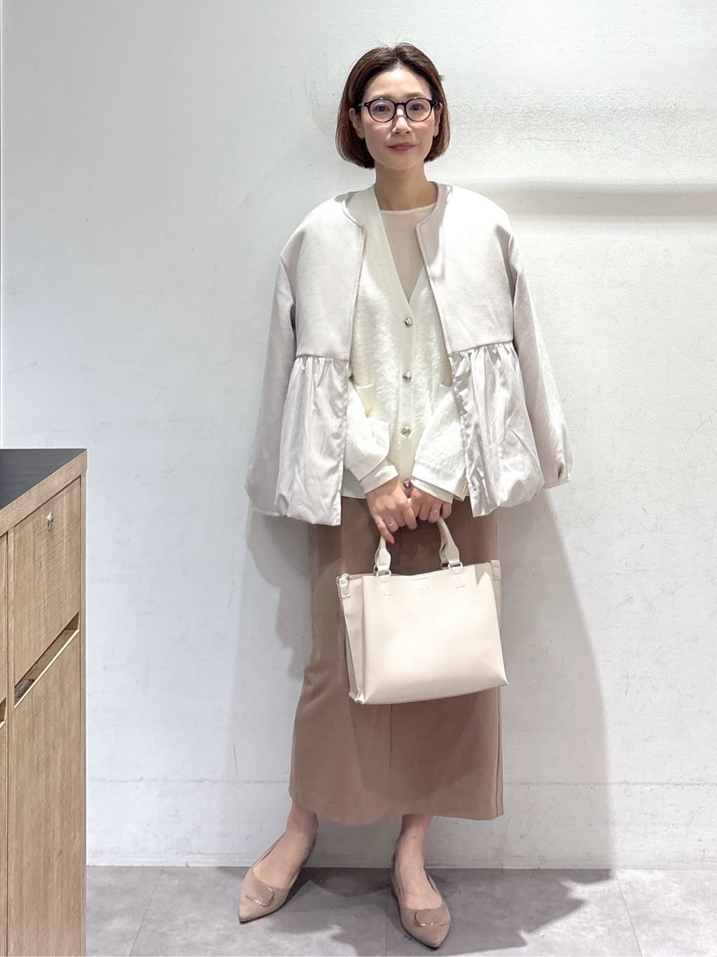 たけねぇさんの「OPAQUE.CLIP｜ウールライクペプラムドッキングアウター【洗濯機洗い可】」を使ったコーディネート