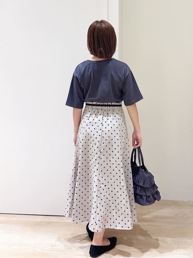 MIYUさんの「grove｜ドットで華やぐ　軽やかマーメイドスカート」を使ったコーディネート