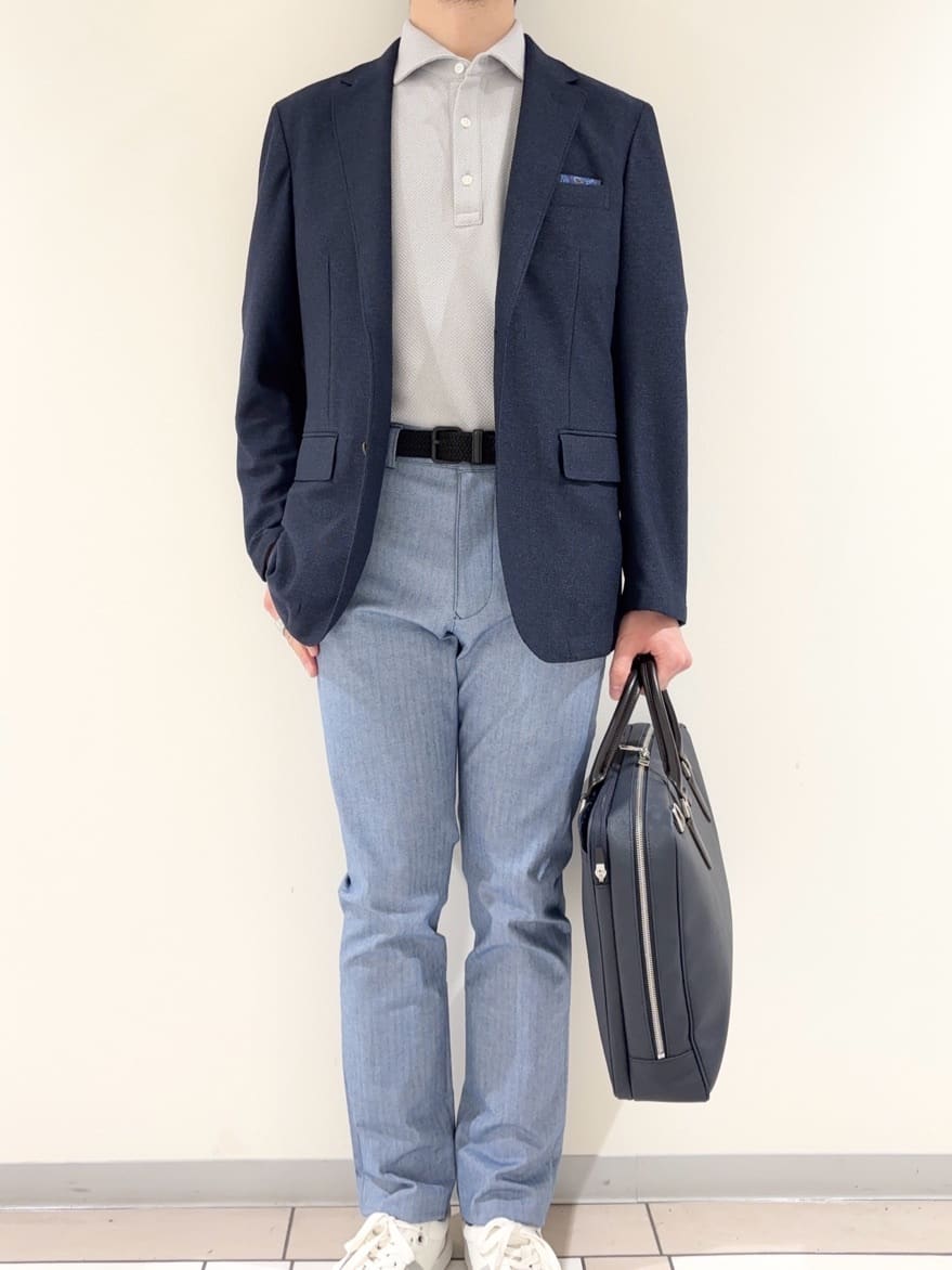 及川さんの「TAKEO KIKUCHI｜【Made in JAPAN】播州織 ヘリンボン ストレート パンツ」を使ったコーディネート