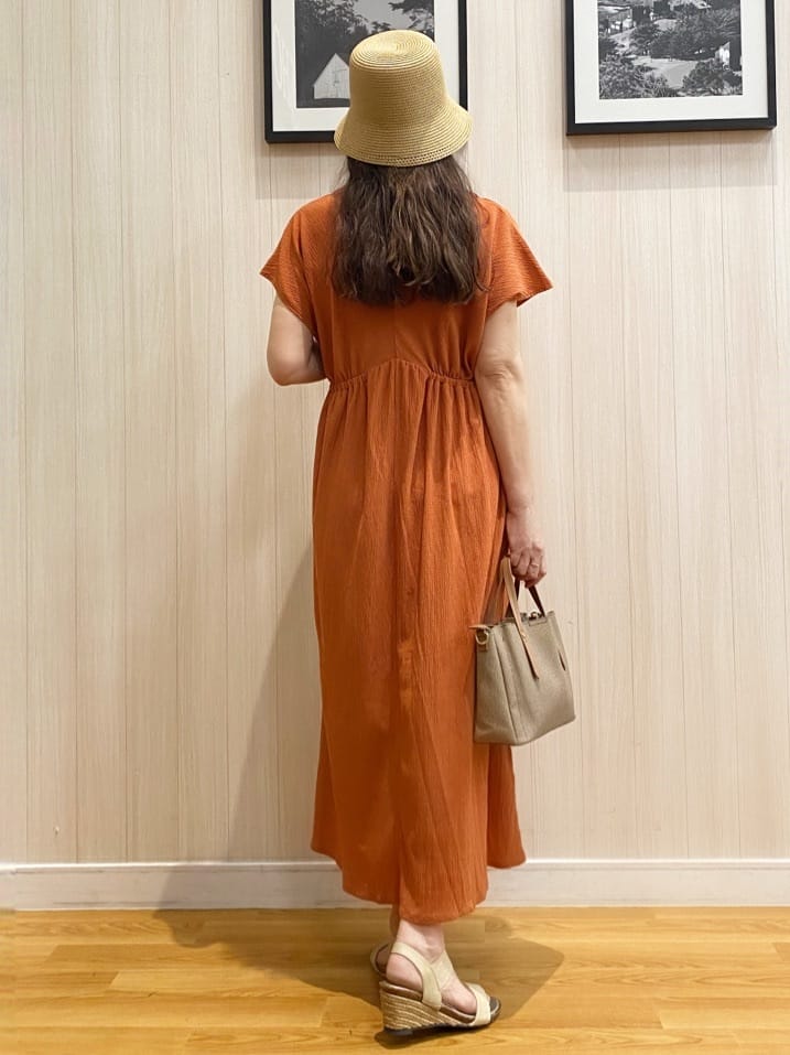natsuさんの「SHOO･LA･RUE｜【前後2WAY】さらりと大人上品に 楊柳フレンチワンピース」を使ったコーディネート