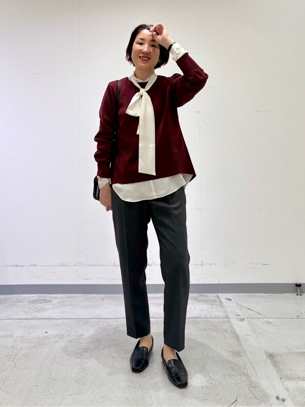 yuriさんの「INDIVI｜【ウール混ラメ素材】Vネック煌めきニット」を使ったコーディネート