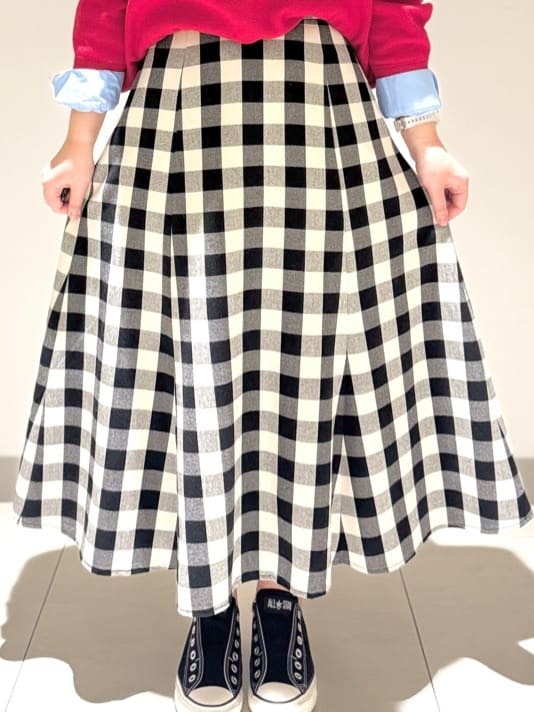 Liriさんの「Dessin｜【洗える】チェック柄起毛フレアスカート」を使ったコーディネート