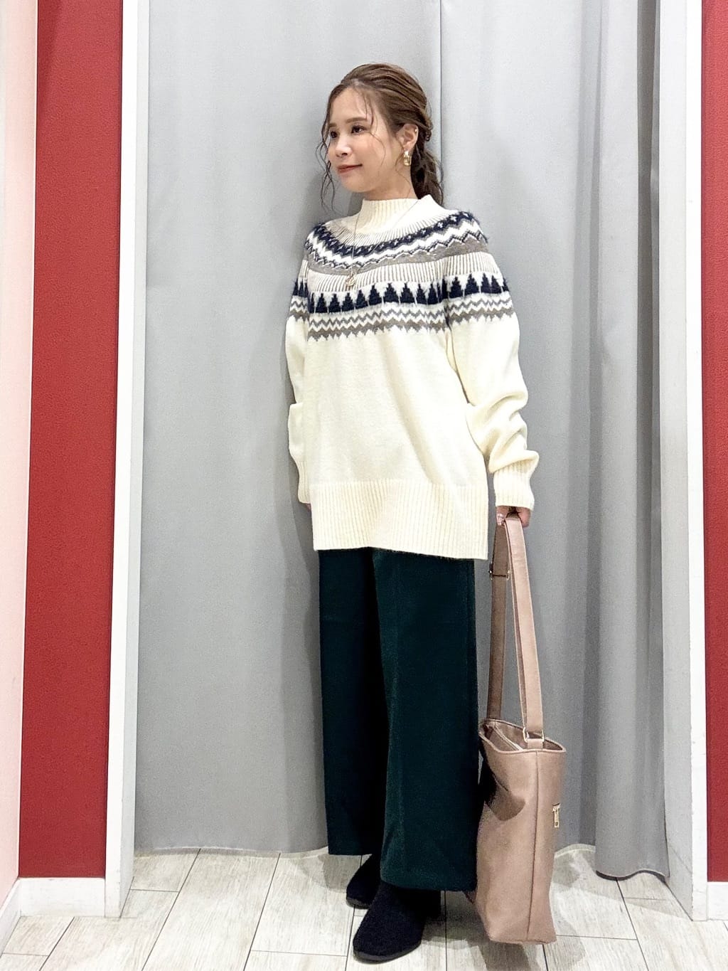 shioさんの「SHOO･LA･RUE｜【洗濯機可/S-LL】配色が大人かわいい　フェアアイル柄求心ニット」を使ったコーディネート