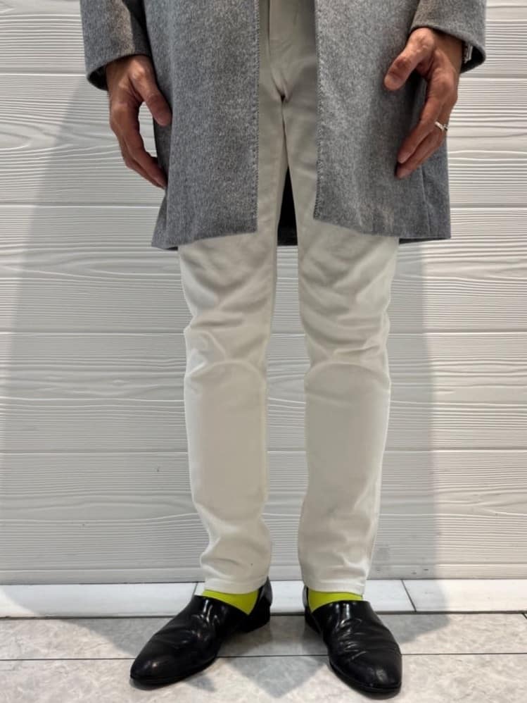 井出恭輔さんの「TAKEO KIKUCHI｜【ウールカシミヤブレンド】ビーバー調 スタンドカラー コート」を使ったコーディネート