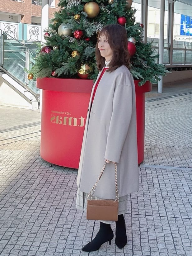 makiさんの「UNTITLED｜【日本製／通勤／フォーマル】カシミヤ混ノーカラーコート」を使ったコーディネート