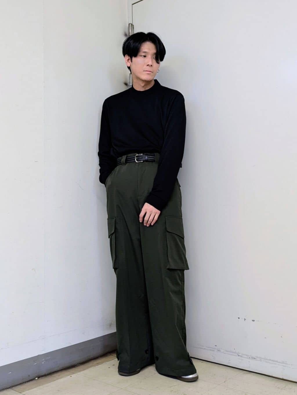 ryoさんの「TAKEO KIKUCHI｜ウール混 モックネック プルオーバー」を使ったコーディネート
