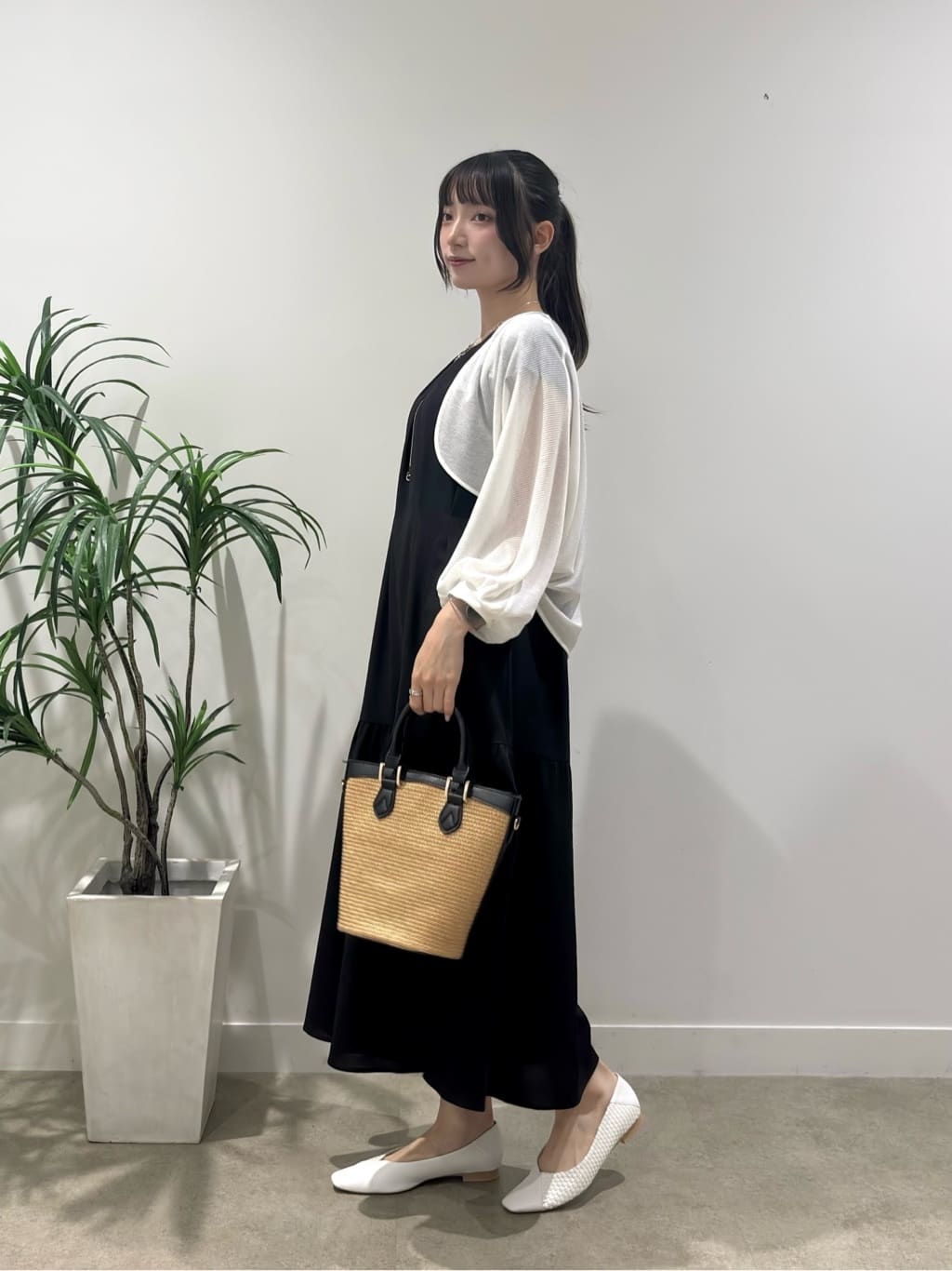 ibukiさんの「INDIVI｜【1枚でコーデ完成！】タックワンピース」を使ったコーディネート