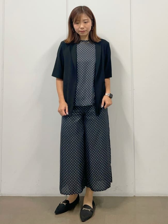 minoriさんの「COUP DE CHANCE｜【手洗い可／日本製】小紋柄フレアスリーブブラウス」を使ったコーディネート