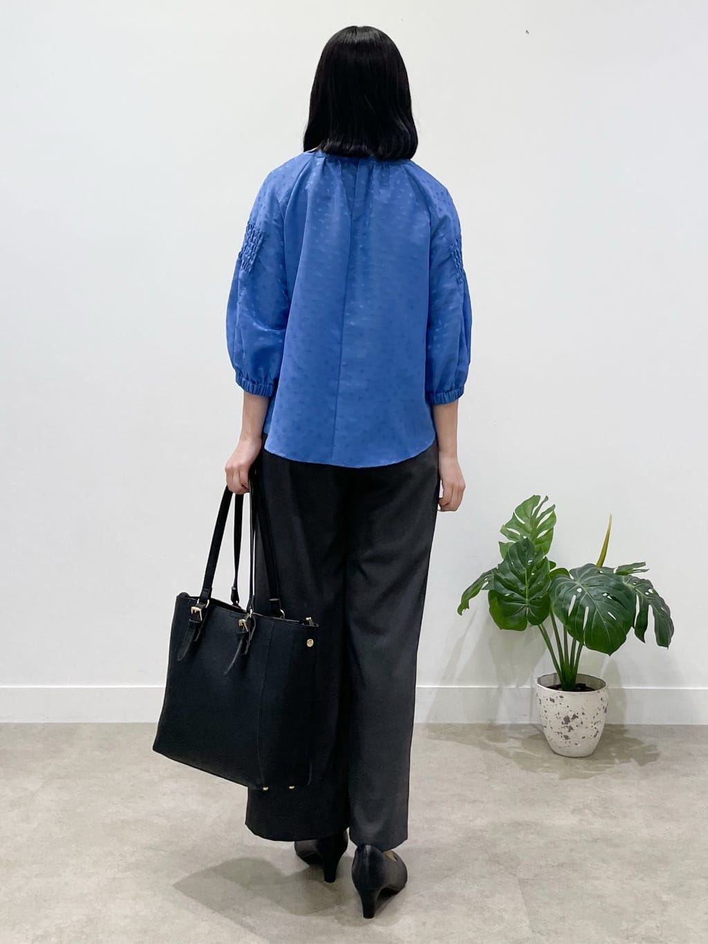 yukariさんの「Reflect｜【ウエスト総ゴム／セットアップ／単品使いOK◎】ベスト＋ストレートパンツセット」を使ったコーディネート