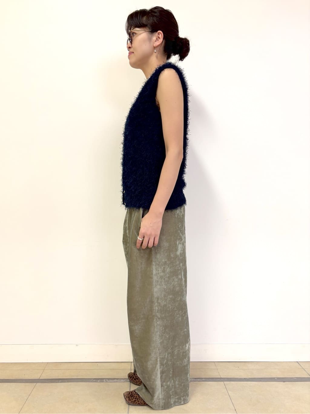 Harukaさんの「DRESSTERIOR｜ソフト別珍イージーパンツ」を使ったコーディネート