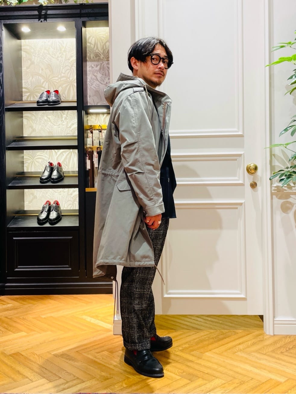 鶴田大士さんの「DRESSTERIOR｜【撥水加工/Safari5月号掲載】ローファー」を使ったコーディネート