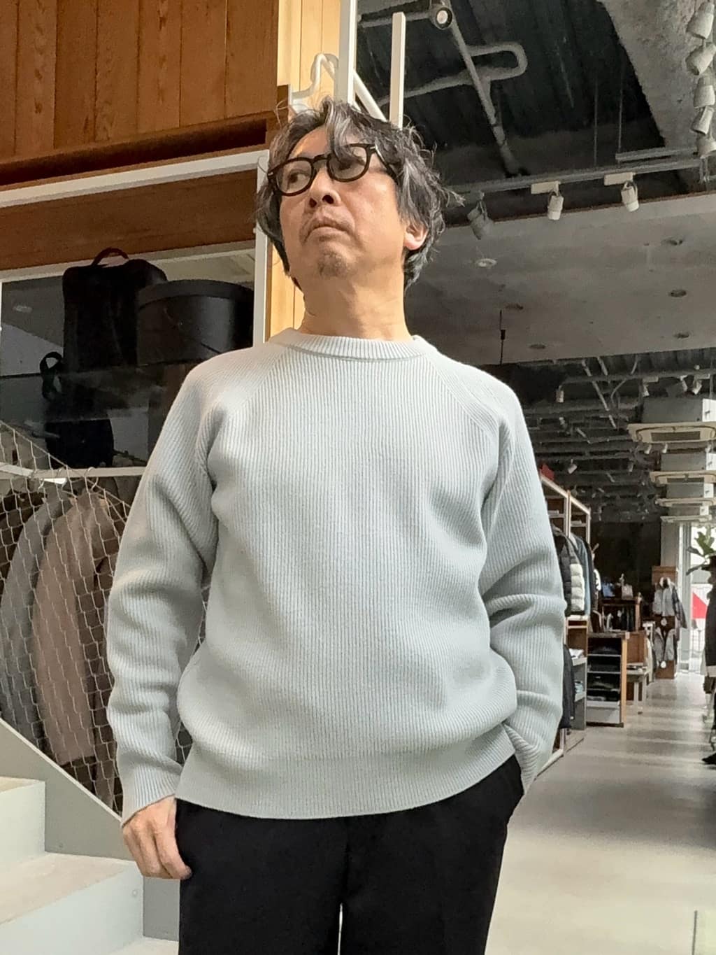 デザイナーTAKEman さんの「TAKEO KIKUCHI｜◆【便利なサイズ感】ドライビング　トートバッグ」を使ったコーディネート
